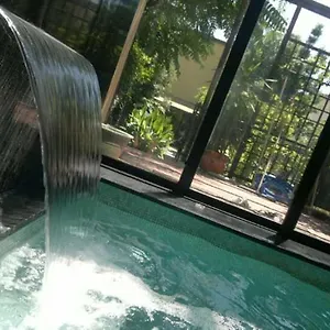 la-casa-con-piscina-riscaldata-interna.it-tuscanyhotel.com/