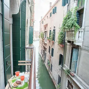 san-marco-romantic-dream.hotelinveneto.com/