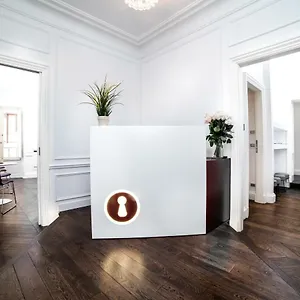 3* בית הארחה Youroom Carrozze